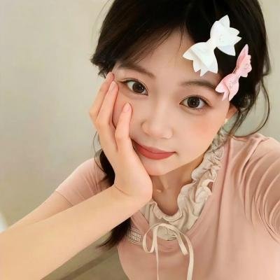 村里来了个直播女神